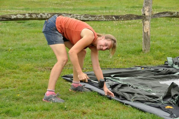Upl Putting up the tent
