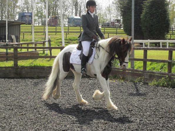 Lance Anna warming up (4)