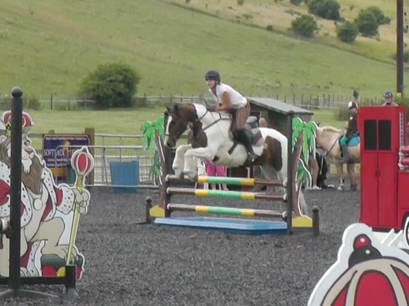 Anna and Lance jumping (9)