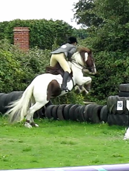Anna and Lance jumping (11)
