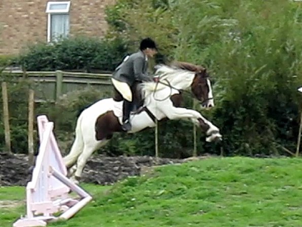 Anna and Lance jumping (12)