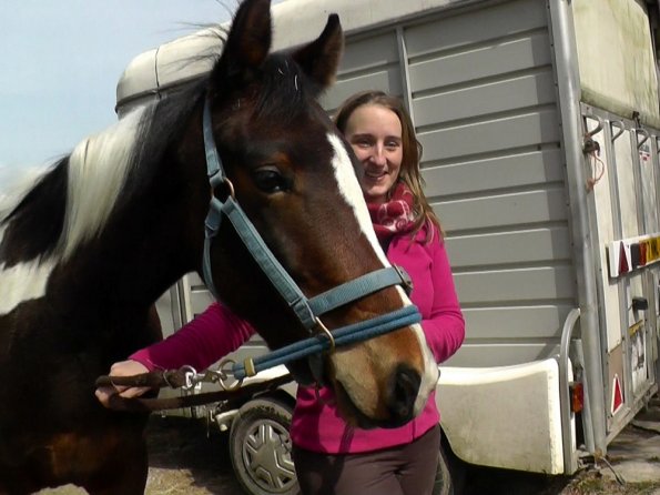 Anna and Ghost 7 April (3)